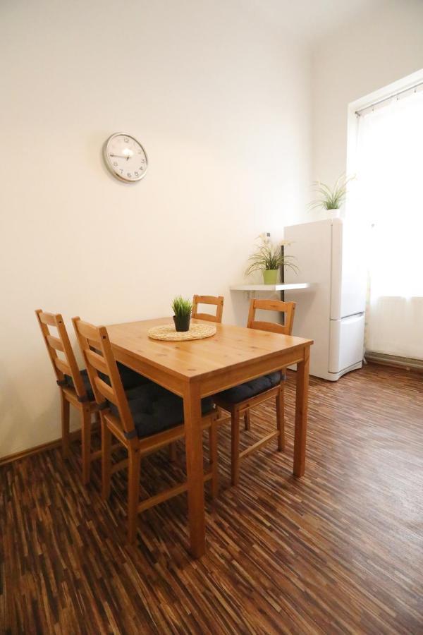 Wenceslas Square By Otsa Apartment *