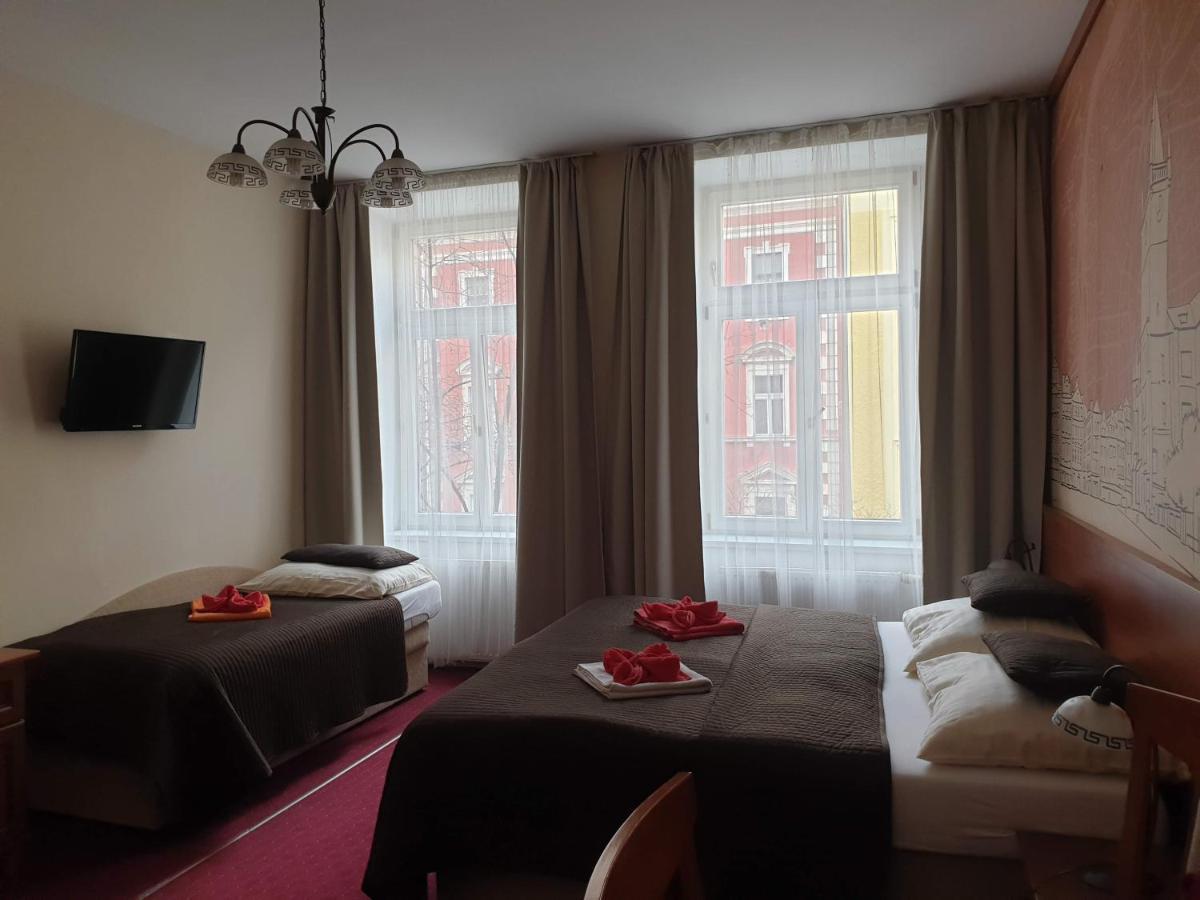 Hotell Aaron 3*