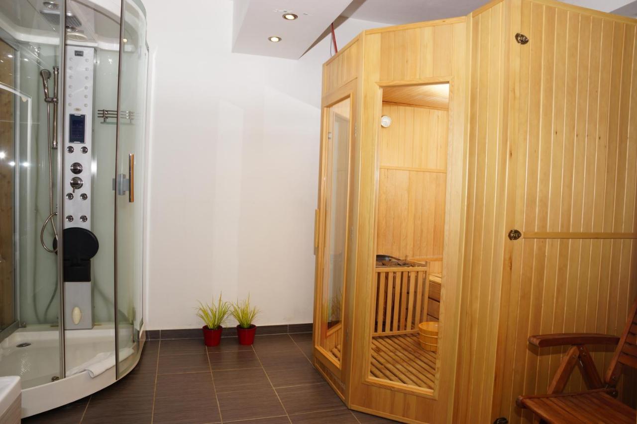 Hotel Galaxie 4*