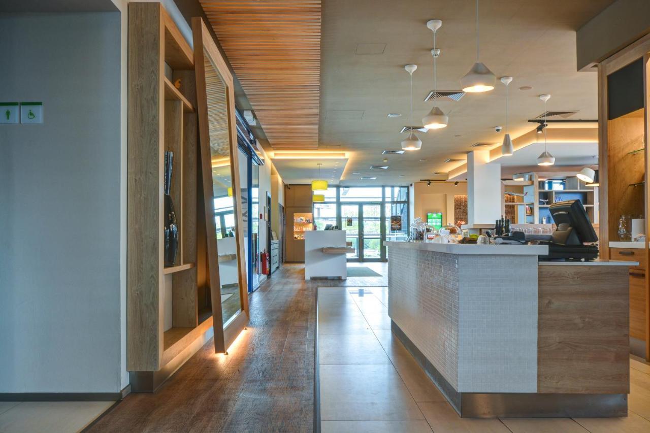 Airport By Ihg Hotel