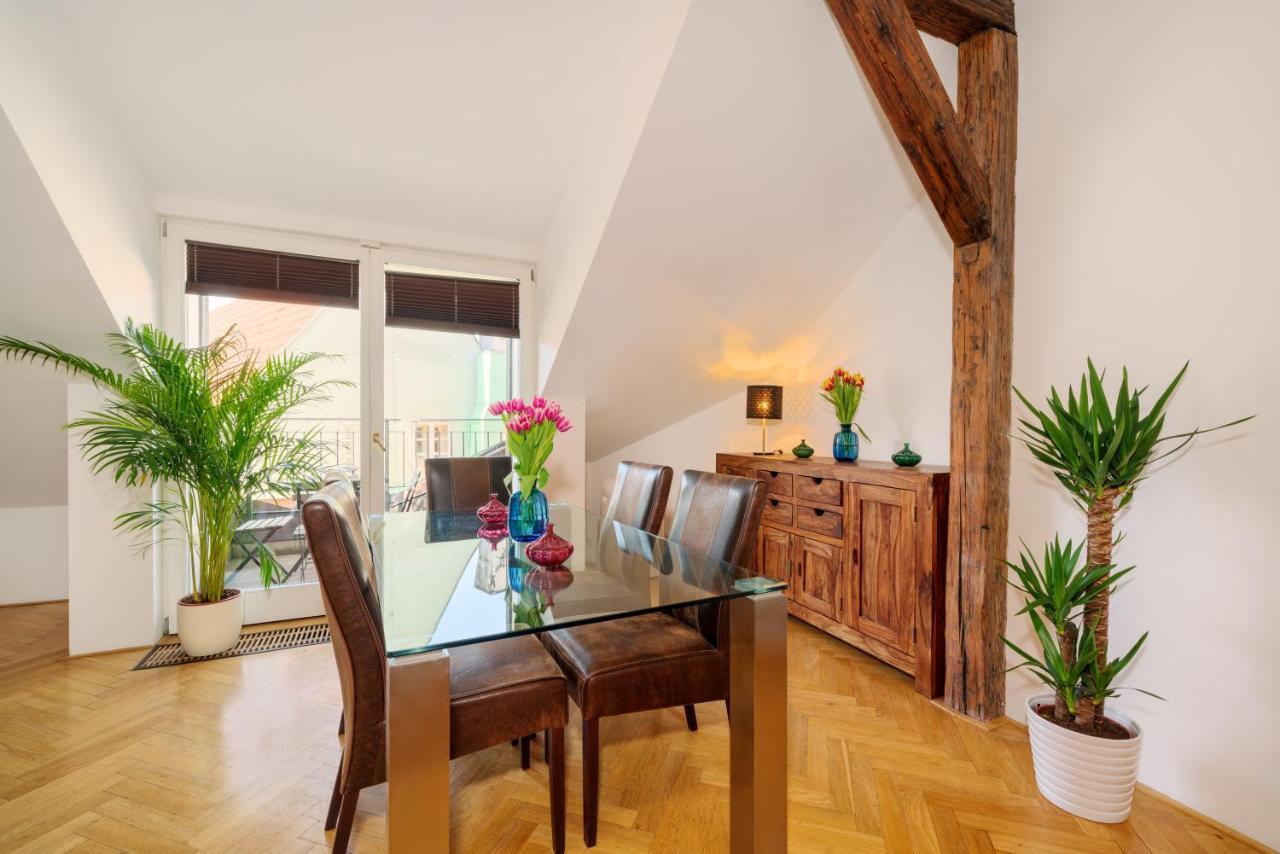 Aparthotel Old Town Square Premium 4*