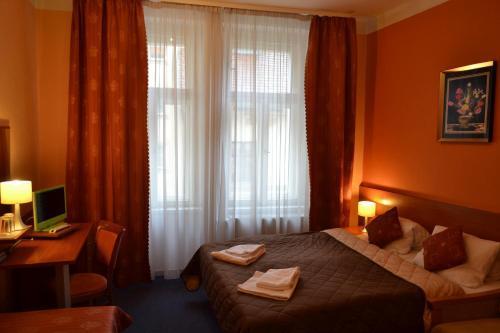 Aladin Hotel 3*
