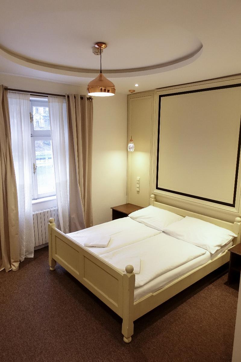 Hotel U Kříže