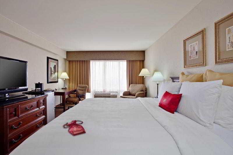 Amadeus Hotell