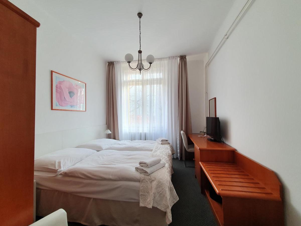 Jana - Domov Mladeze Gasthof Prag
