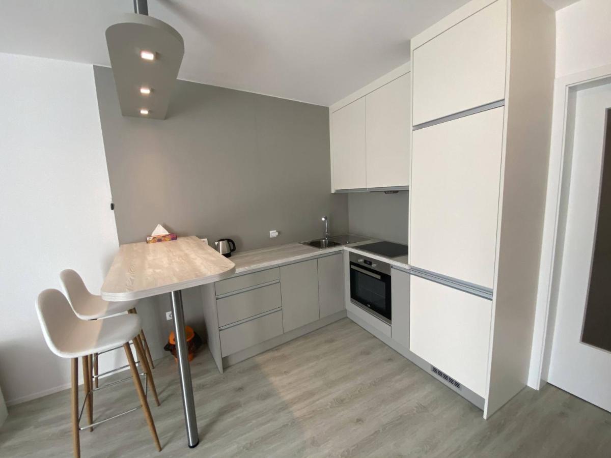 Seven Days Smichov Apartment *