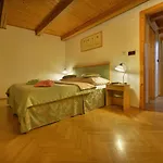 Old Town Apartments Tyn