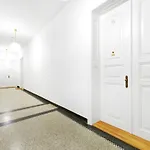 Palace Dlazdena Central Apartment - New Town