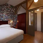 Charles Bridge Rooms & Suites By Sivek Hotels
