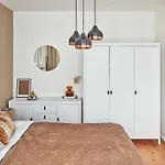 Prague Days - Designer Apts - Garage - Terrace - Easy City Access