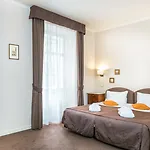 Hotel Bookquet