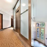Smart & Luxury Old Town Apartment