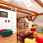Romantic Apartment Under The Prague Castle