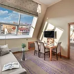Crown Palace Apartments By Adrez