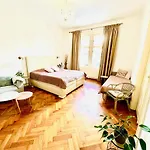 Apartments By Jacob