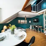 Exclusive 2 Floor Design Studio