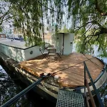 Prague On Boat, Privat Pier, Free Parking