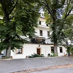 Pytloun Old Armoury Hotel Prague