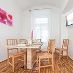 Modern Apartment Senovazne namesti 11