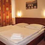 Hotel Inturprag