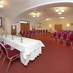 Hotel Chvalska Tvrz