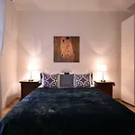 Cozy Flat By The Astronomical Clock
