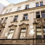 Apartment By The Old Town Square