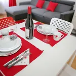 Stylish Apartment A Few Steps From Metro