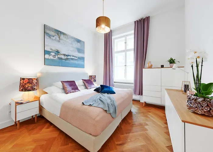 Palace Dlazdena Central Apartment - New Town