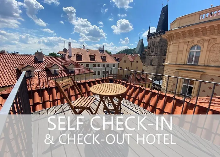 Charles Bridge Rooms & Suites By Sivek Hotels