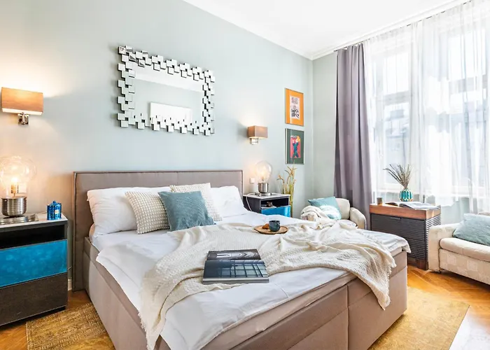 Homey Apartment In Lesser Town By Prague Days