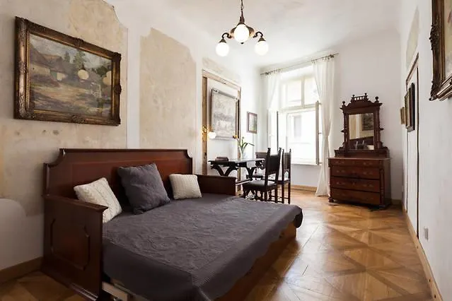 Old Town Apartment