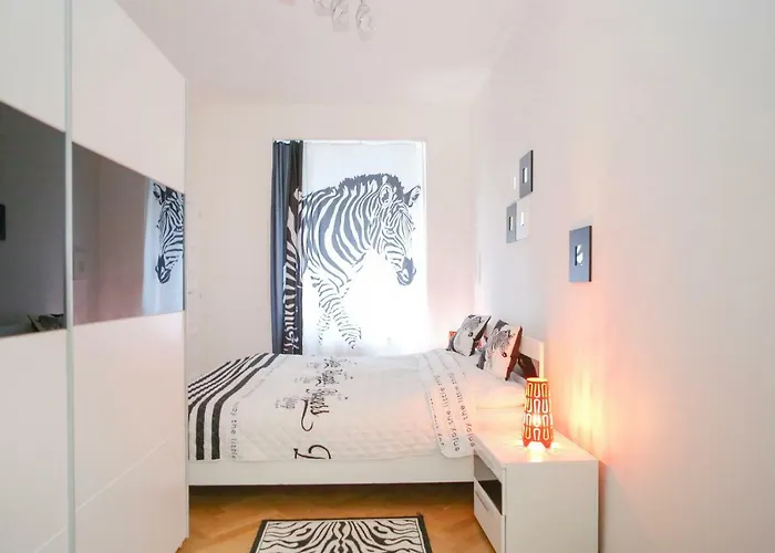 Stylish Apartment A Few Steps From Metro