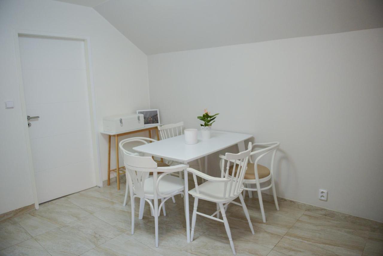 Fano Old Town Apartment Prag