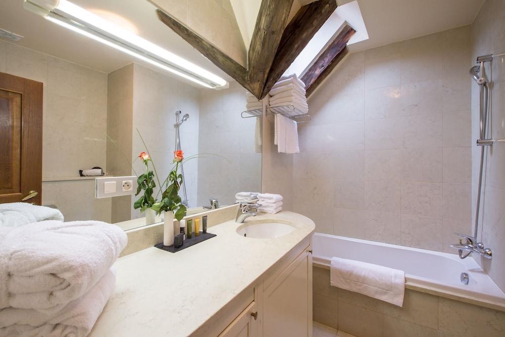 Miss Sophie's Charles Bridge 4* Praha