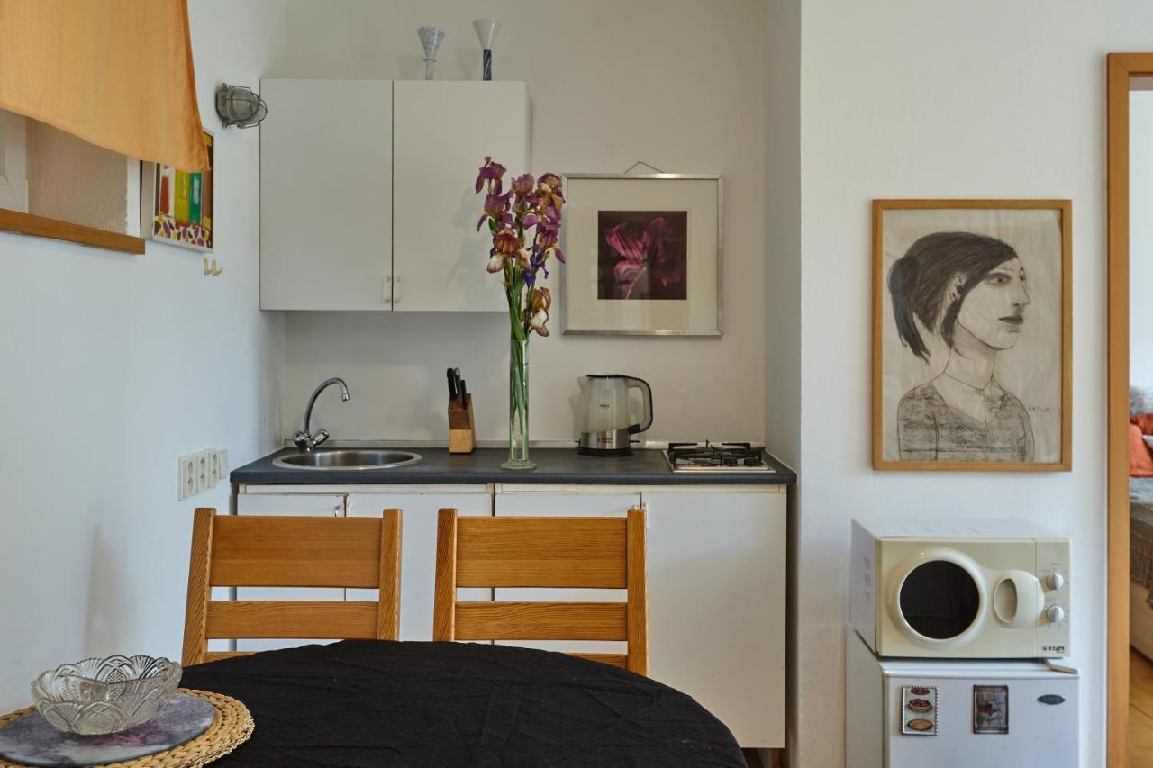 Apartmán In Bio Garden - Will Save Money Here Praha