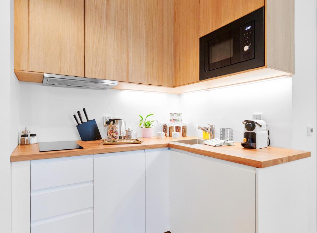 Palace Dlazdena - New Town Apartment *