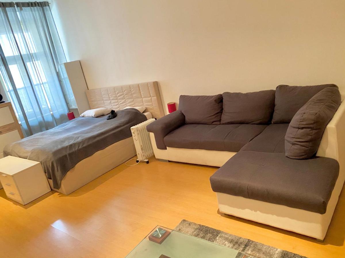 Dlouha 25 Prag