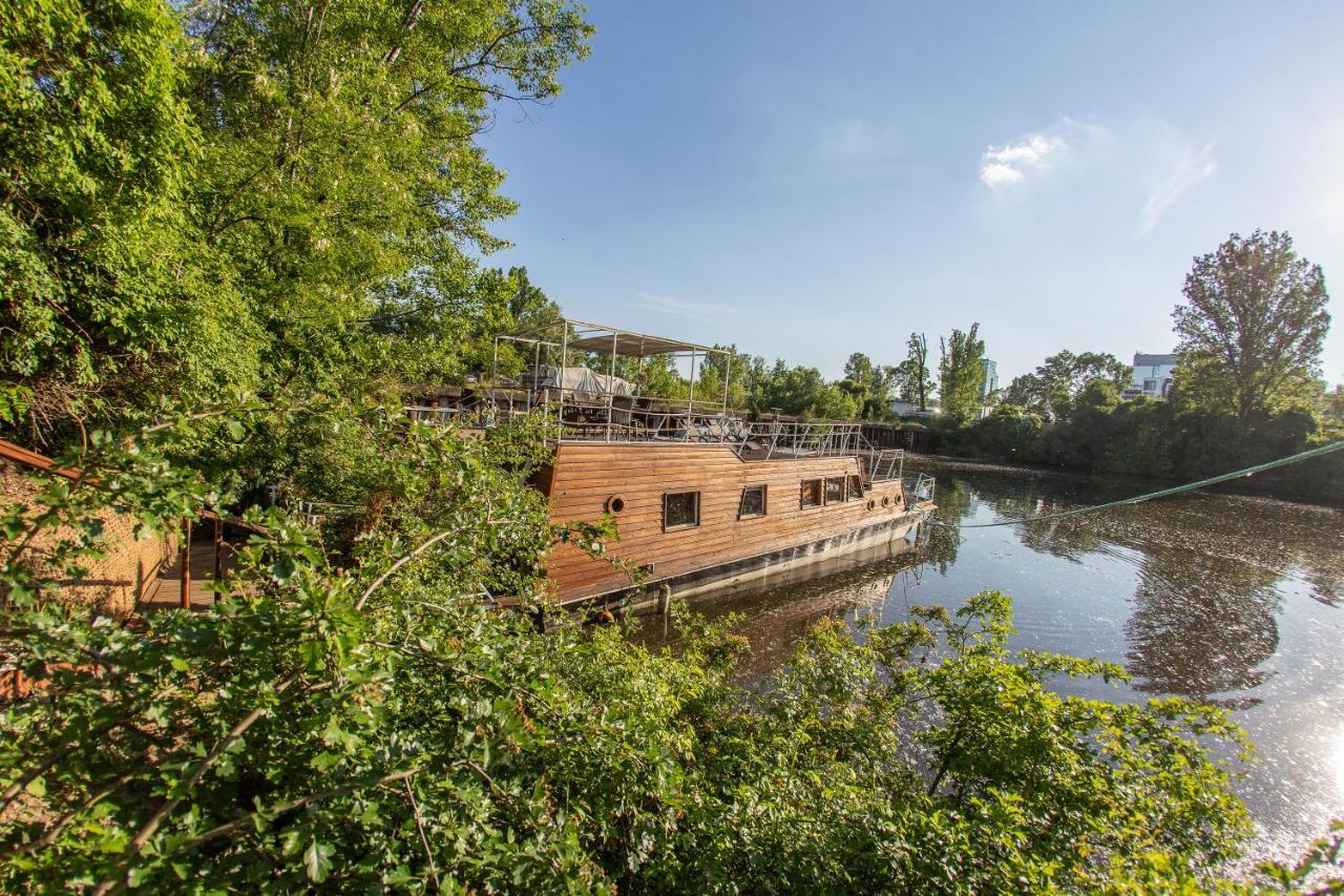 Båthotell Bay Houseboats 3*
