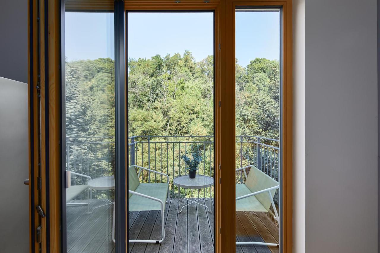 Days - W 2bdr - 3 Balconies - Garage - Next To Park * Prag