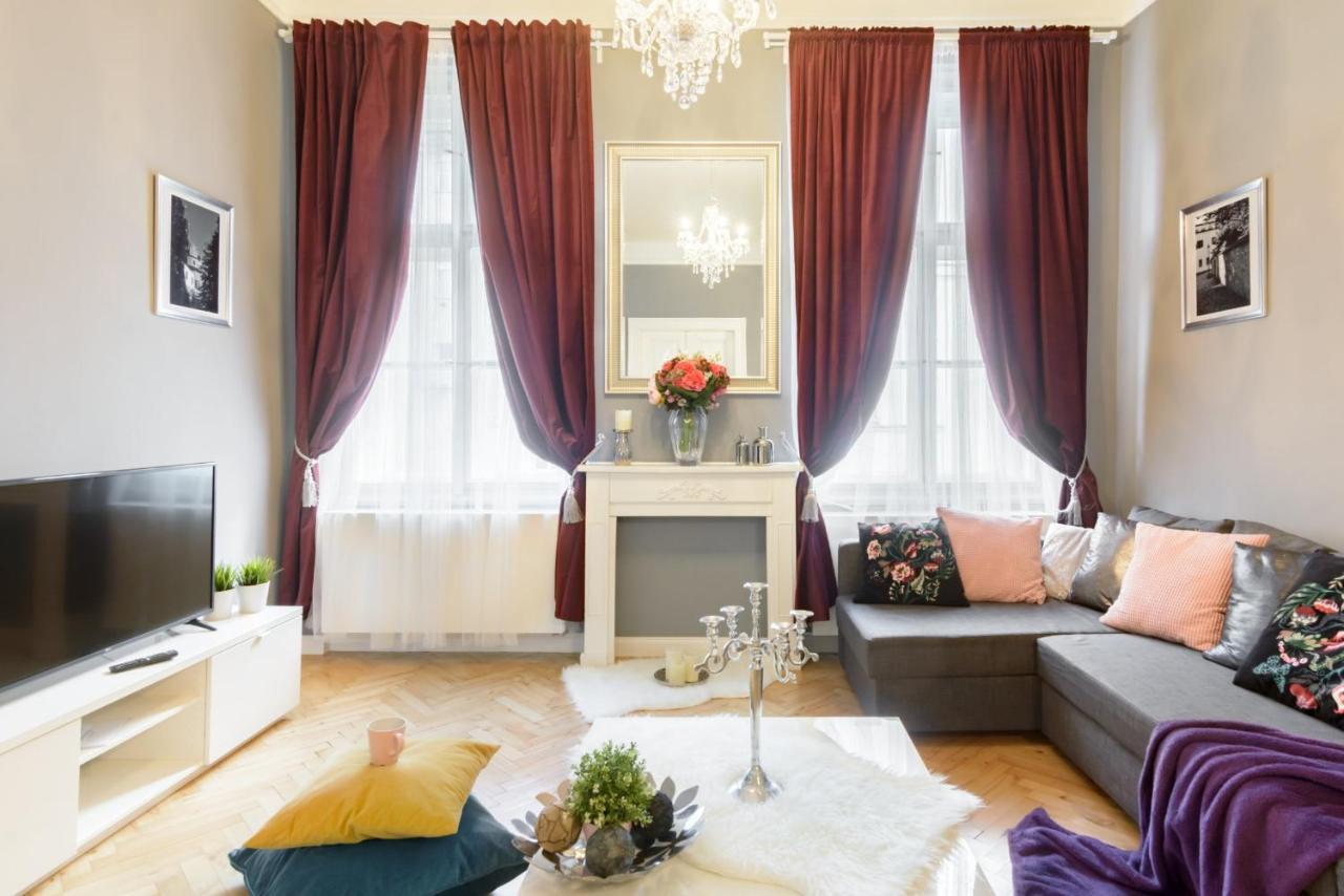 Cityscape Wenceslas Square Apartment