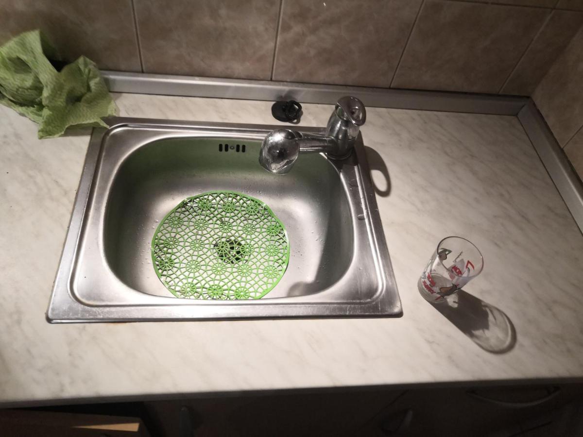 Economy Flat 18 Minutes From Vaclavske Namesti Apartment Prag