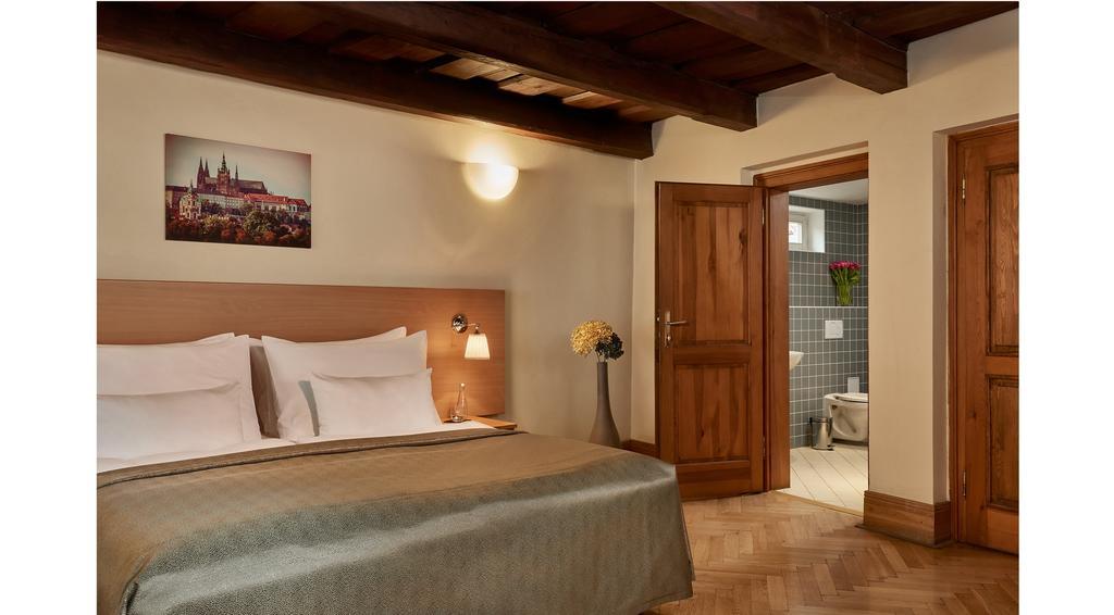 Mostecka 12 Hotel Prague