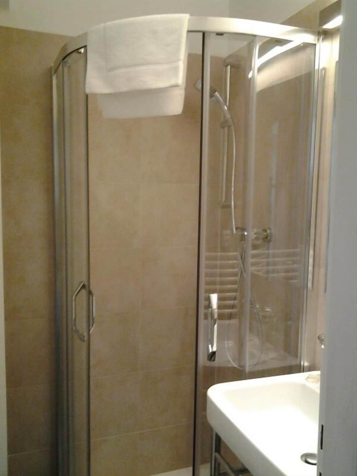 U Stare Pani - At The Old Lady Hotell Prag