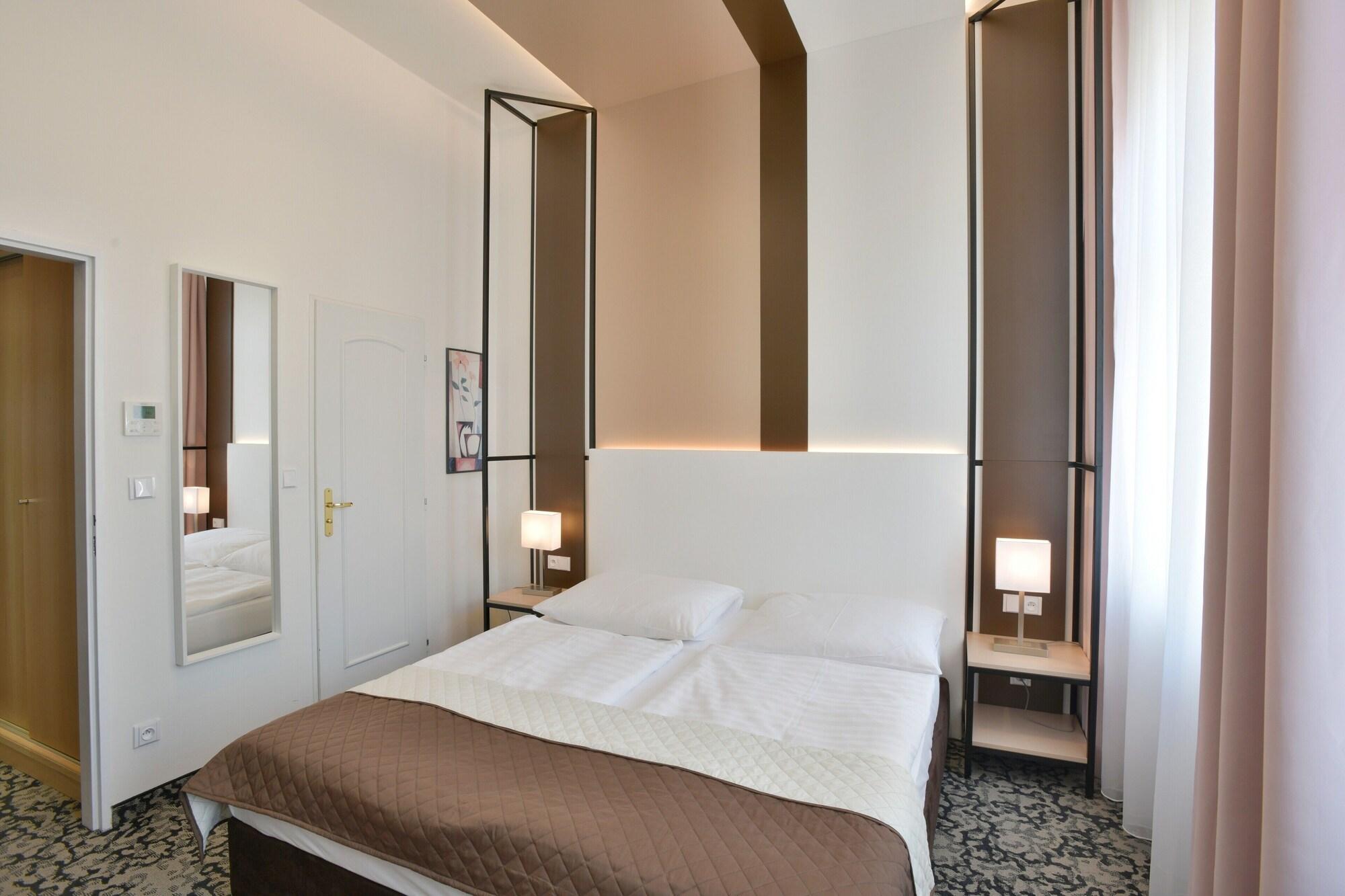 Machova 3* Prag