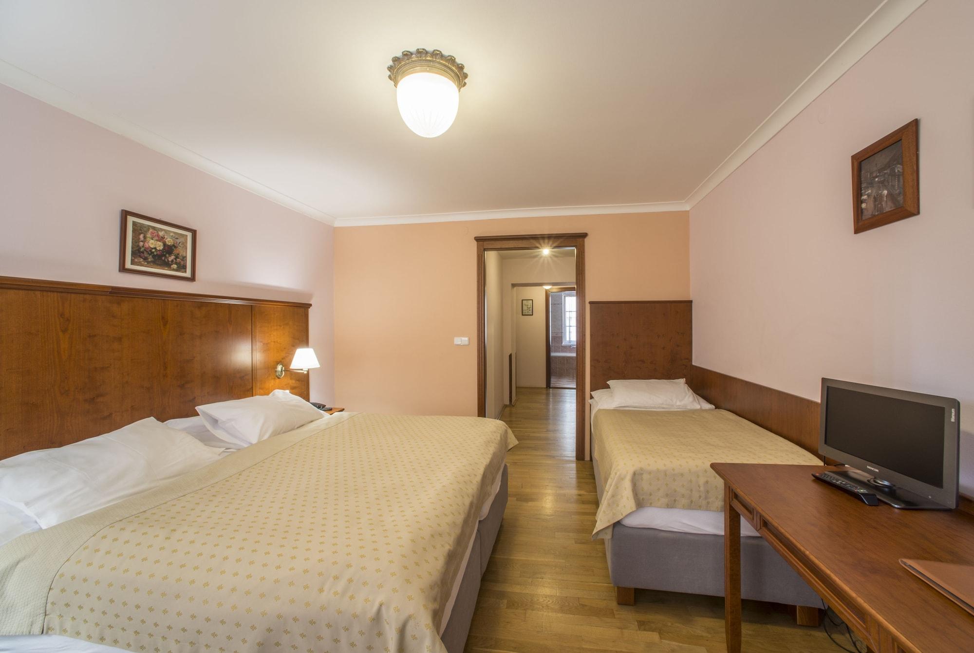 Cerny Slon Prag
