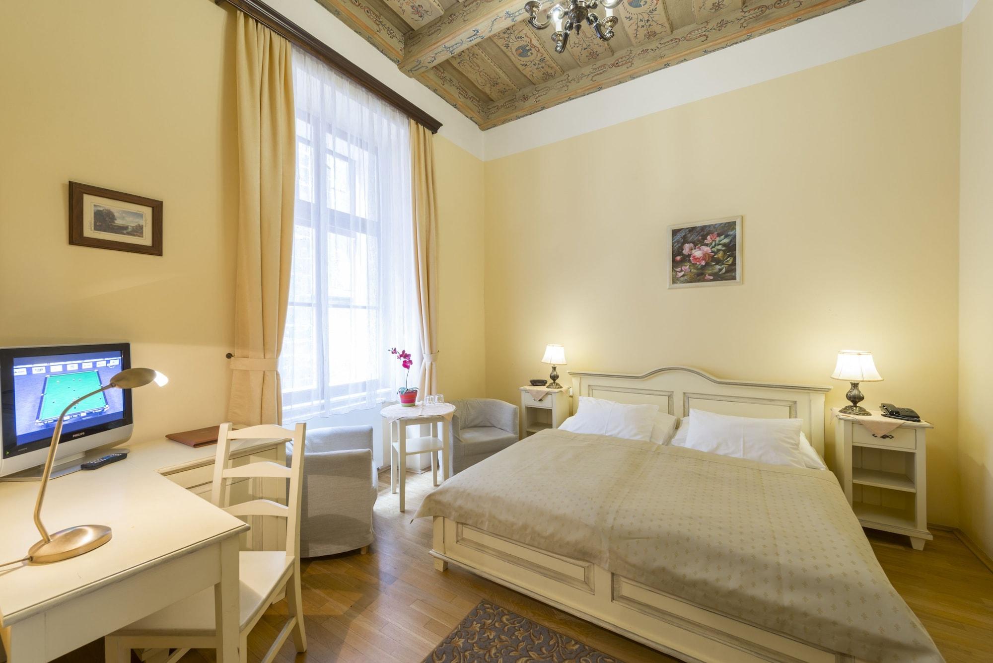 Hotell Cerny Slon