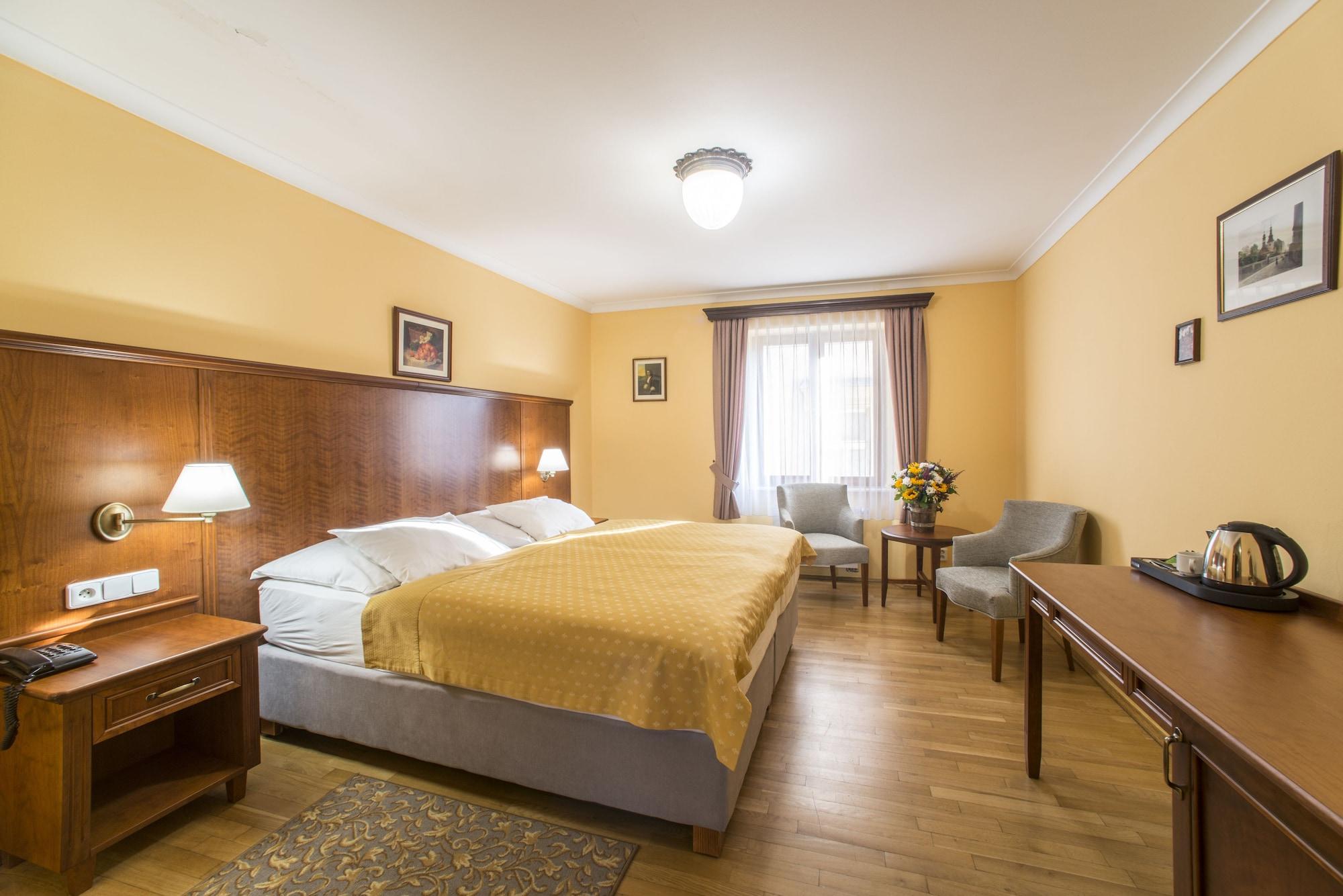 Cerny Slon Prag