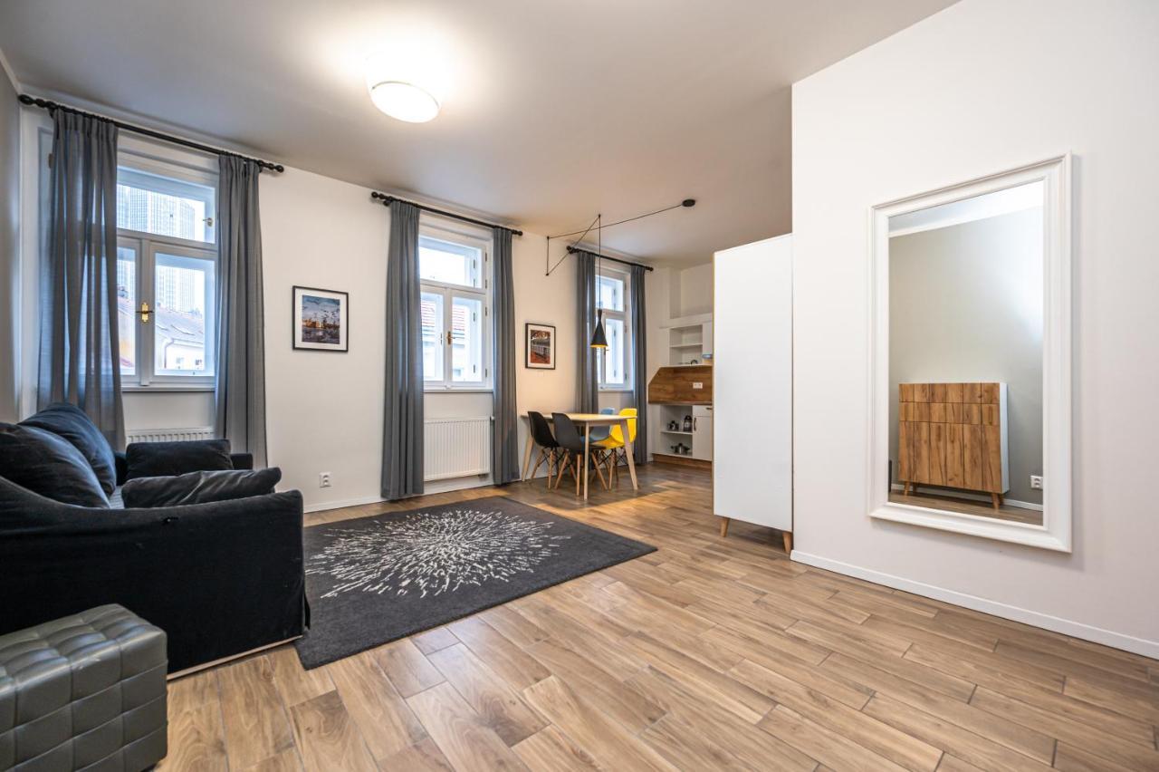 Folimanka Apartment