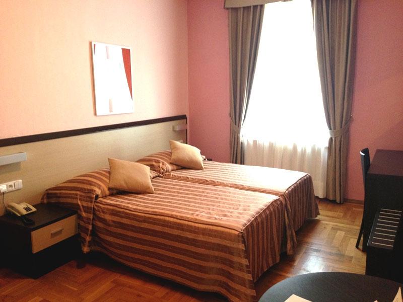 1 Hotell 4*